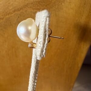 Classic Cultures Pearl with Diamond Accent Stud Earrings | 14k gold